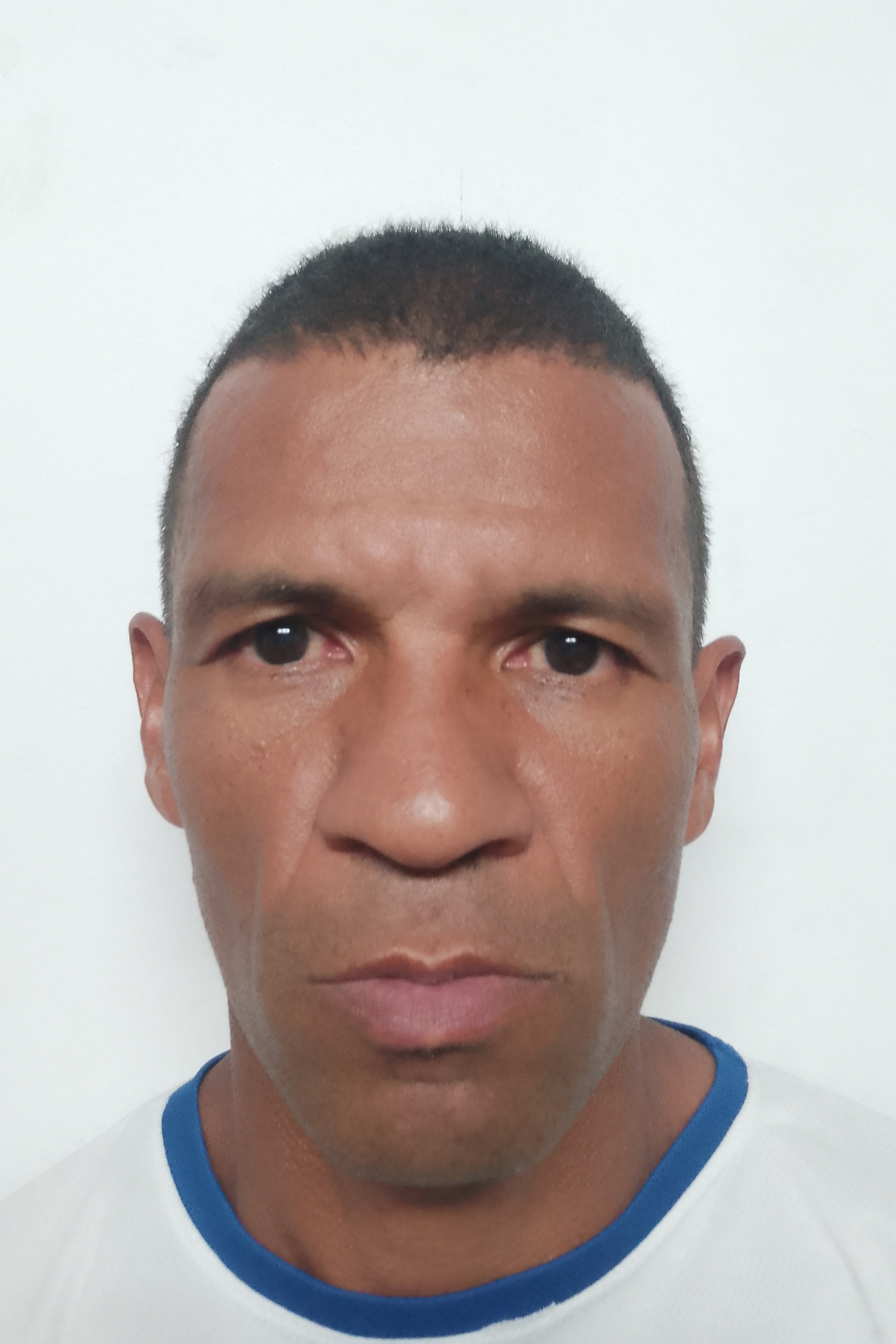 Leonel Vera